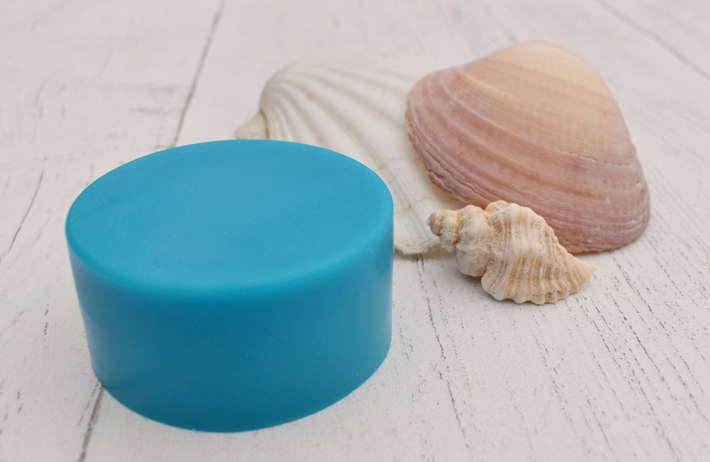 Handmade Solid Conditioner Bar in Tin. Blue Ocean. For Normal Hair.