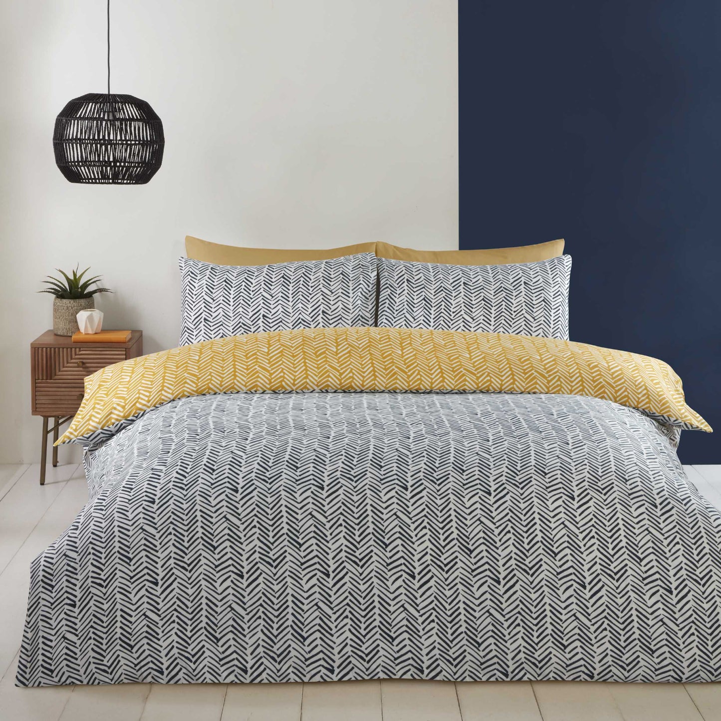 Rapport Home Helston Duvet and Pillowcase Set