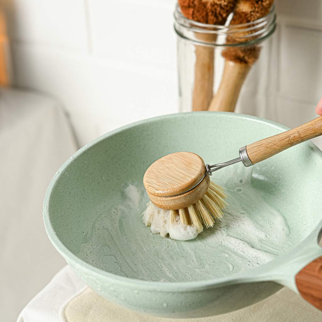 Reusable Bamboo Dish Brush | Eco Washing Up Cleaning Brushes