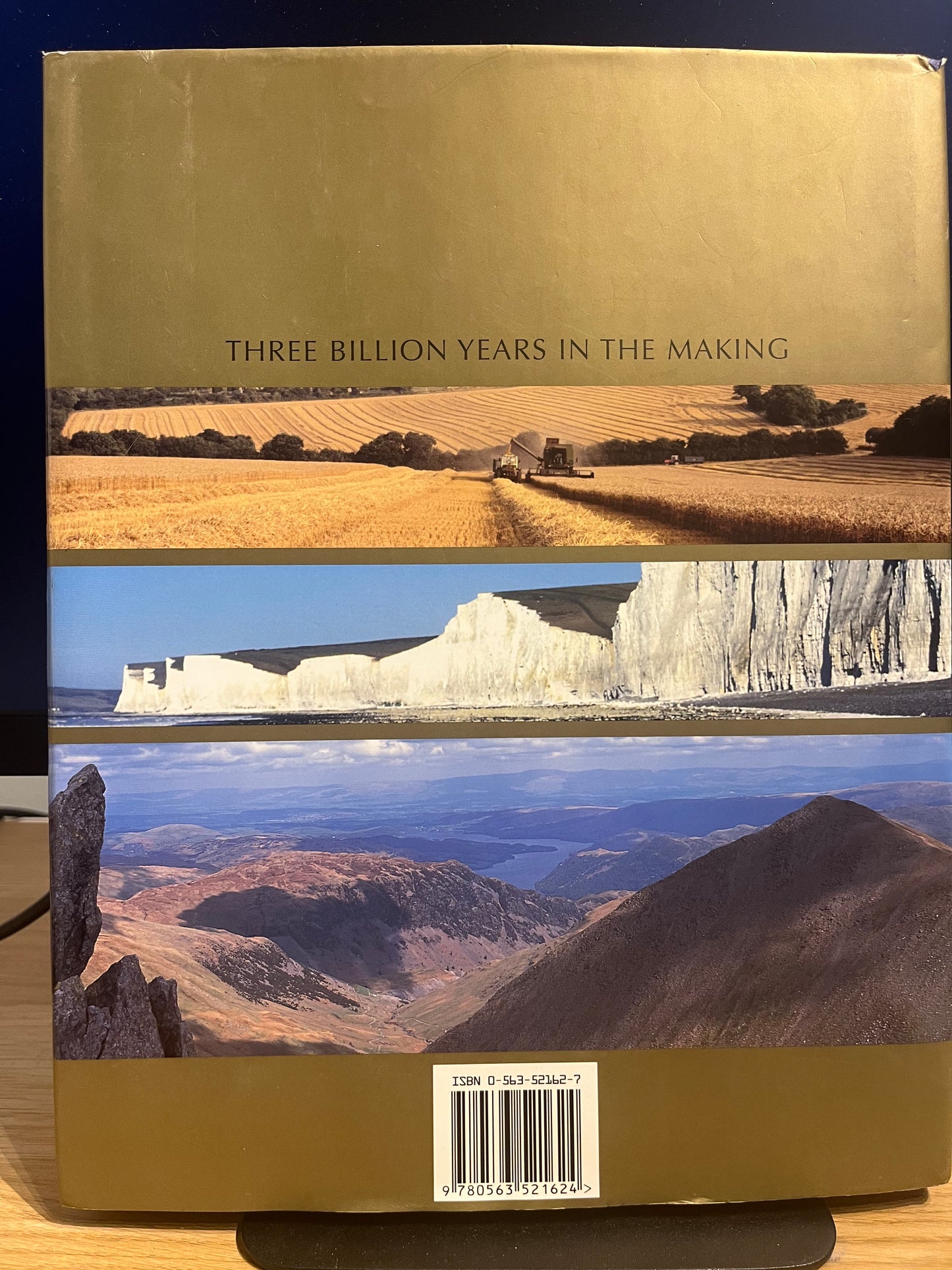 Alan Titchmarsh: British Isles - A Natural History